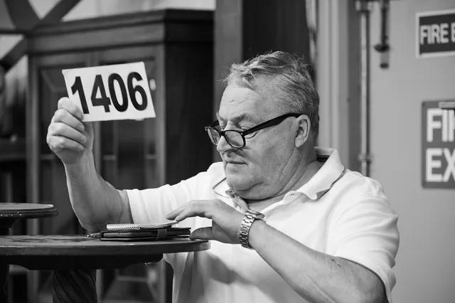 How to Buy &amp; Sell image